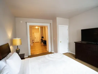 Search and Stay destination Amsterdam, NY - United States from AU$ 243. Amsterdam Castle NY - Junior Suite