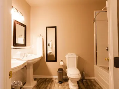 Search and Stay destination Amsterdam, NY - United States from AU$ 303. Amsterdam Castle NY - Superior Suite