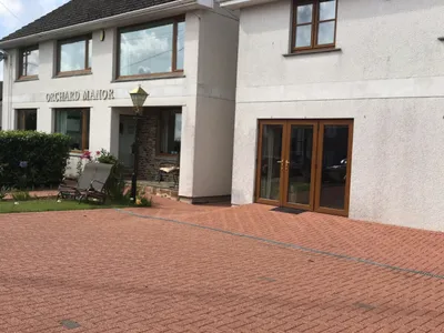 Search and Stay destination Probus, England - United Kingdom from AU$ 374. The Luxury Bluebell Apartment Suite with Wheelchair Access