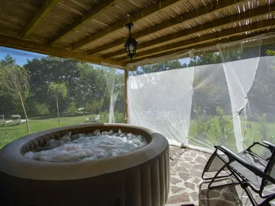 Search and Stay destination Provincia di Lucca, Toscana - Italy from AU$ 472. Maya e Stella