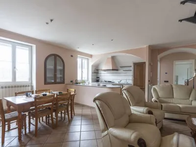 Search and Stay destination Villa Viani, Liguria - Italy from AU$ 290. Villa Fontana Vecchia