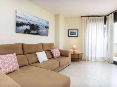 Search and Stay destination L'Escala, CT - Spain from AU$ 262. Balco del Port I
