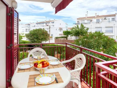 Search and Stay destination Llançà, CT - Spain from AU$ 216. Aloha