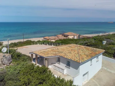 Search and Stay destination Li Junchi, Sardegna - Italy from AU$ 327. Chicca
