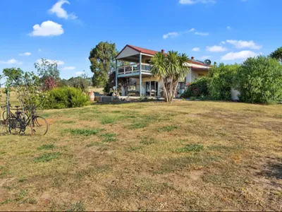 Search and Stay destination Upper Lurg, VIC - Australia from AU$ 450. The Barn at Whispering Hills