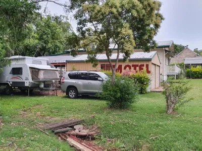 Search and Stay destination Horse Creek, QLD - Australia from AU$ 110. Fern's Miners Rest - Cabin 1