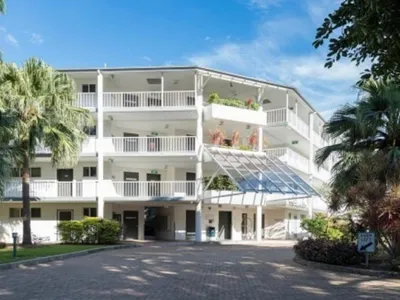 Search and Stay destination Palm Cove, QLD - Australia from AU$ 300. Palm Cove Penthouse