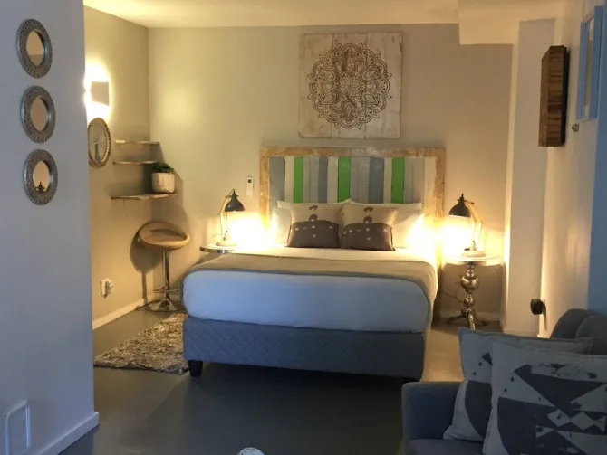 Search and Stay, undefined in undefined. Gallery position 4