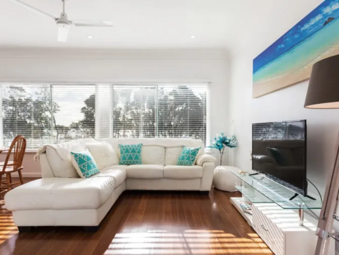 Search and Stay, undefined in undefined. Gallery position 4
