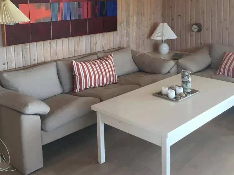 Search and Stay, undefined in undefined. Gallery position 4