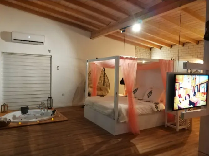 Search and Stay, undefined in undefined. Gallery position 4
