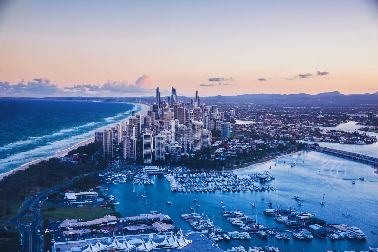 Image blog Discover the Gold Coast: Adventure Awaits with Vacation Rentals with Search and Stay