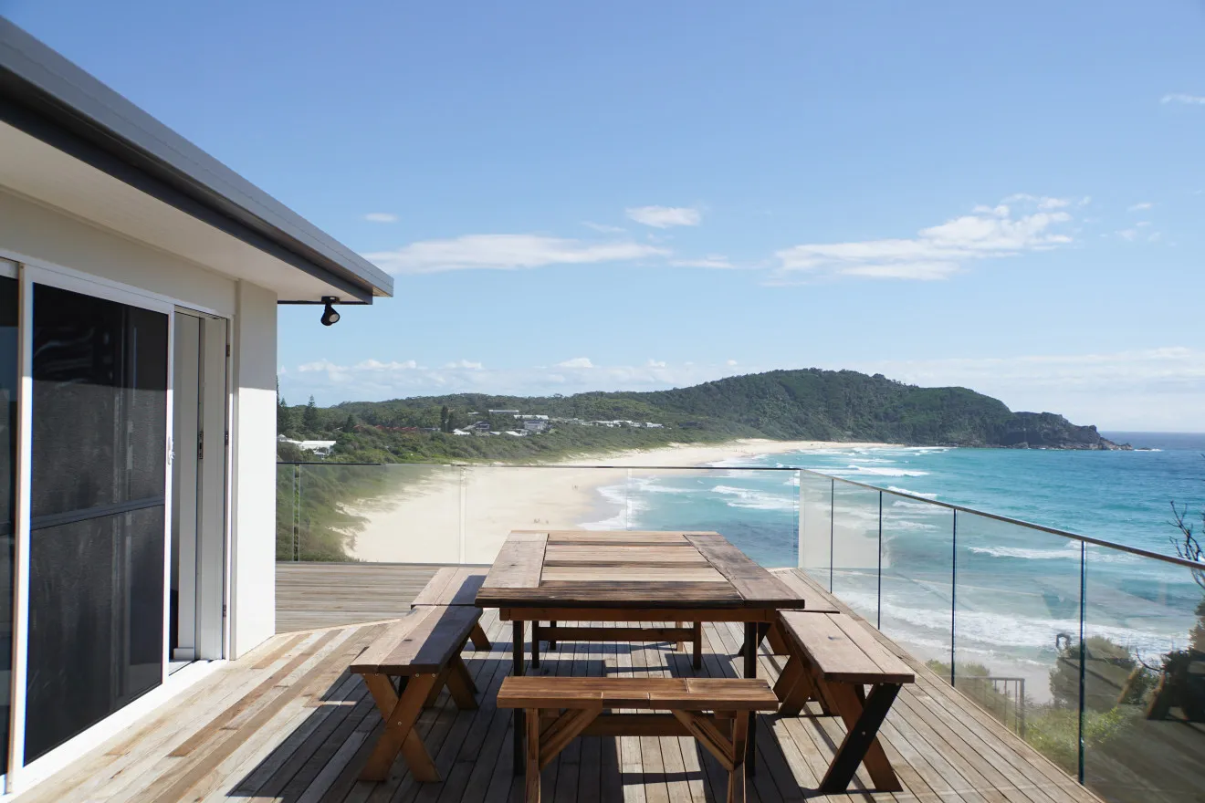 Image blog Top 11 Reasons To Stay at Boomerang Beach NSW