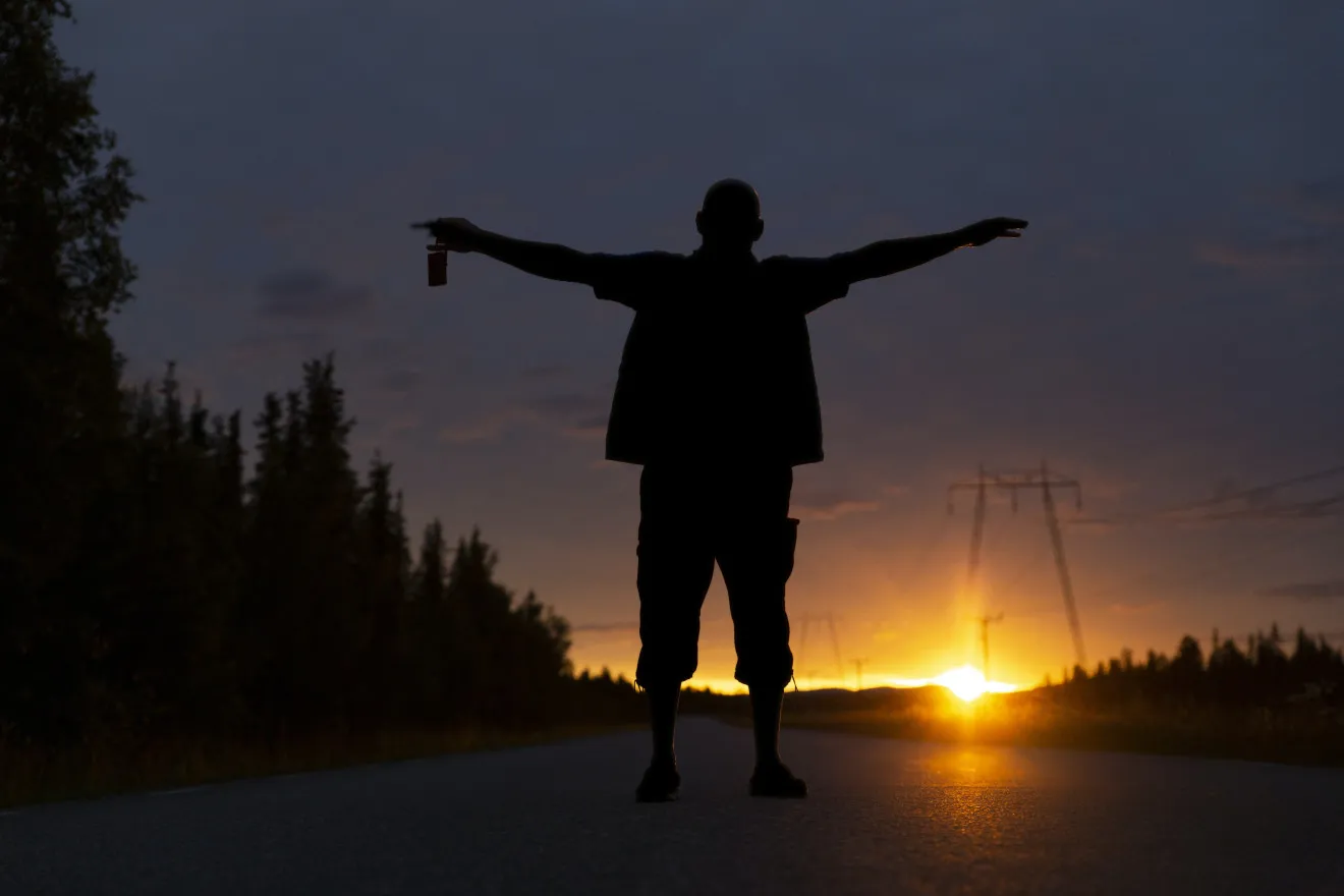 Image blog Sweden's Midnight Sun Magic: A Unique Summer Adventure
