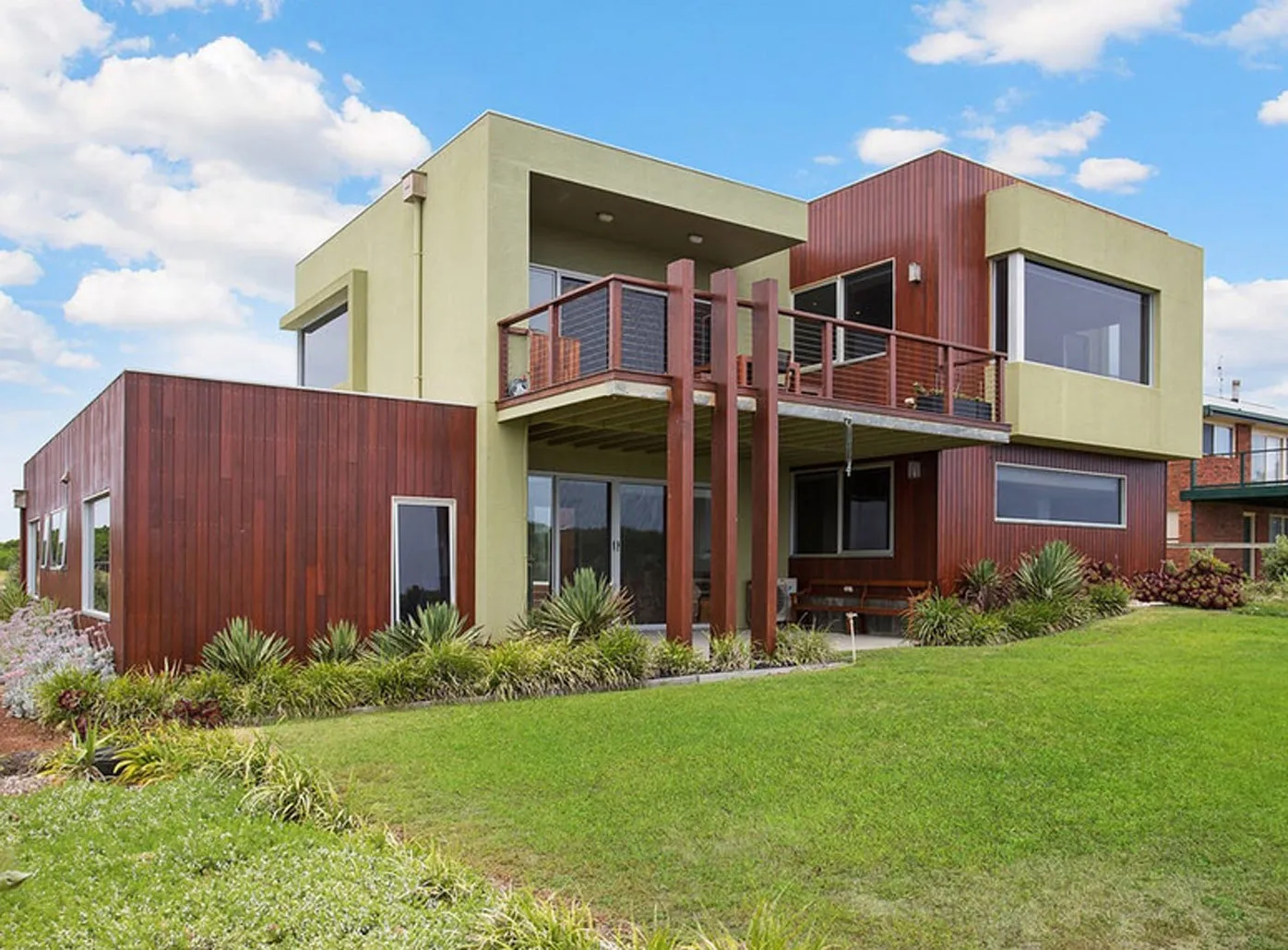 Image blog Best Accommodation in Peterborough, VIC, Australia
