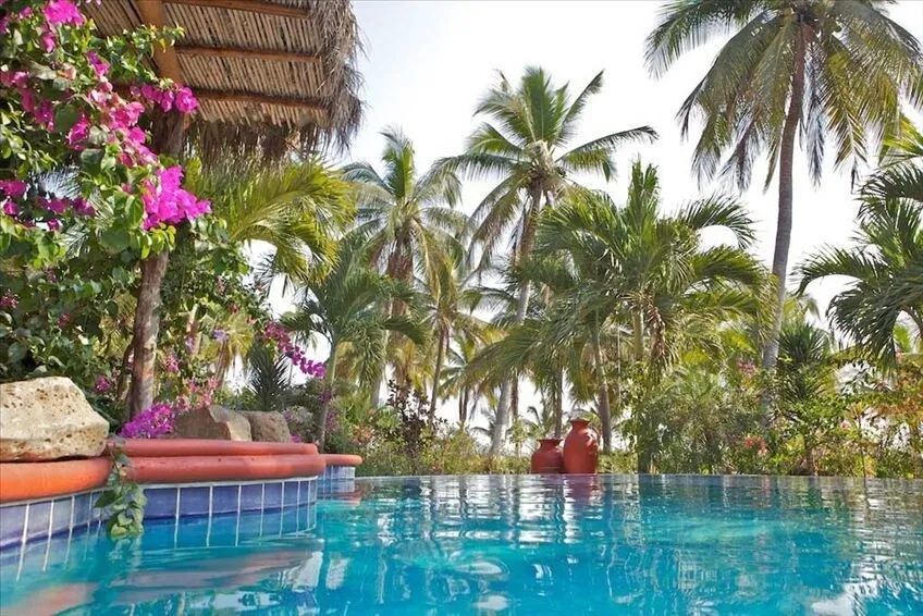 Image blog Discovering the Art and Music Scene of Mich., Mexico