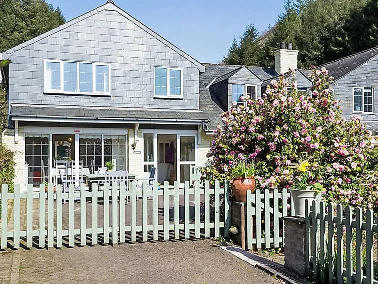 Image blog What Makes Saint Keyne, England, United Kingdom a Great Place to Live